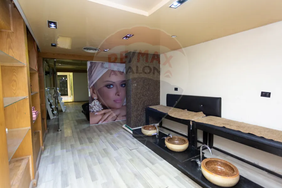 Shop for rent 182 m Loran (Abdel Salam Arif St.)