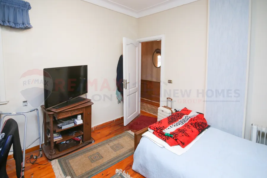 Apartment for sale 200 m Smouha (Bahaa El-Din El-Ghatoury st.)