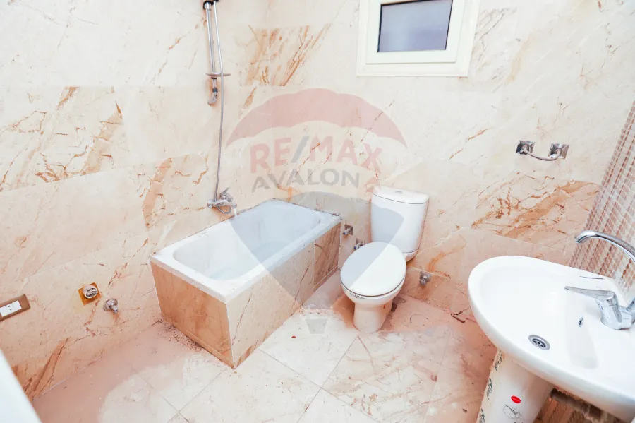 شقة للبيع 210 م لوران (ش محمد فريد )