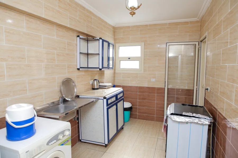 شقة للايجار مفروش 160م المنتزه ( كومباوند المنتزه جرين فيو )