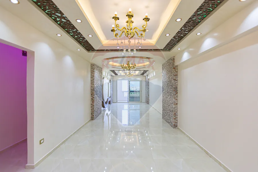 شقة للايجار 185 م سموحه الجديده (كومباوند سموحه جرين - بجوار سموحه انترانس )