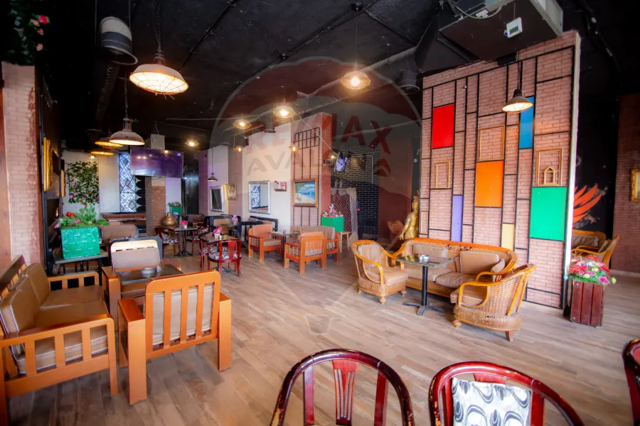 محل + صندرة للبيع 300 م  ستانلي (على البحر مباشر)