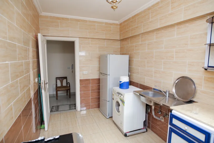 شقة للايجار مفروش 160م المنتزه ( كومباوند المنتزه جرين فيو )