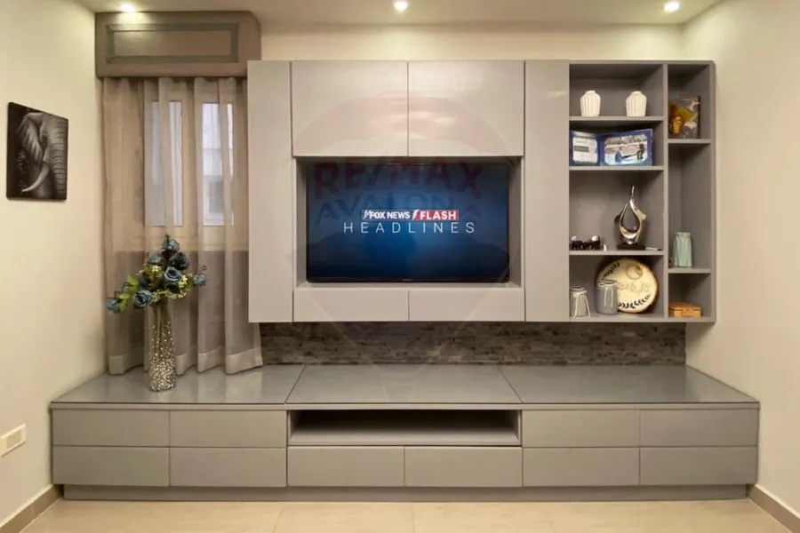 شقة للبيع 270 م  سموحة  (أمام قصر الأميرة فوزية)