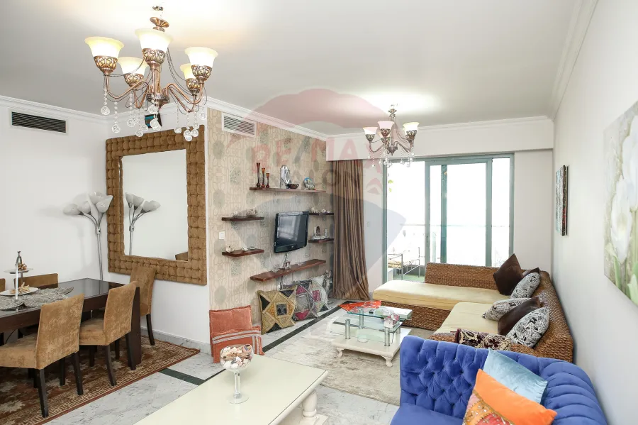 شقة للإيجار المفروش 136 م سان ستيفانو (الفورسيزونز)