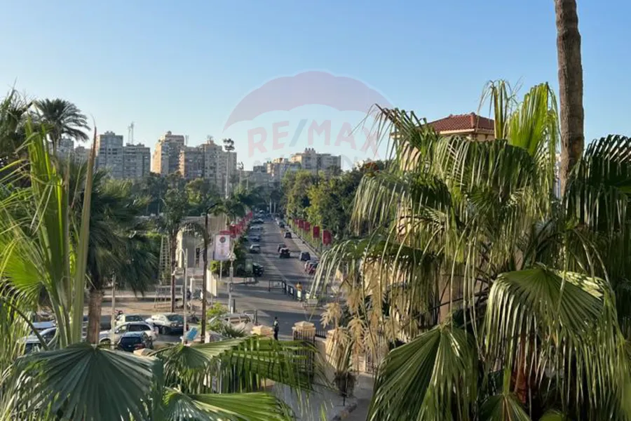 شقة للبيع 265 م سبورتنج (ش أبو قير - أمام نادي سبورتنج)