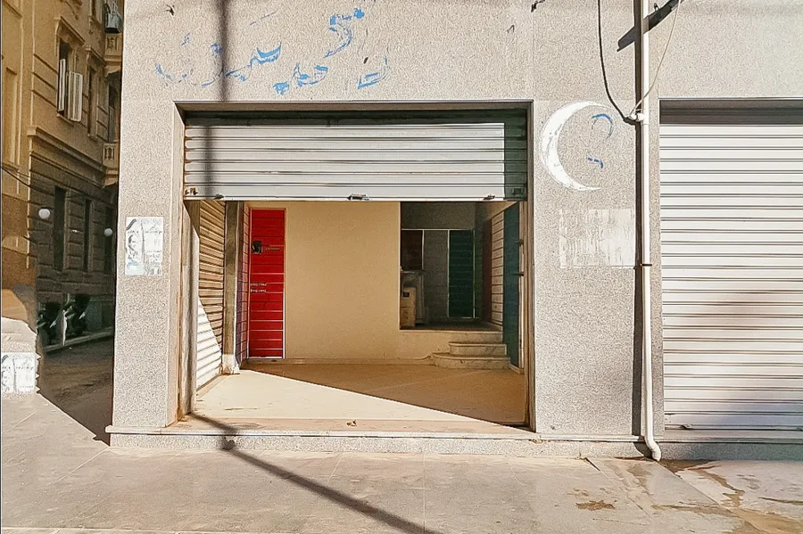 صيدلية للايجار 28 م المنشية ( بجوار القنصلية السويدية )