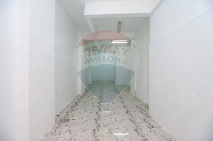 محل تجارى للبيع 70 م سيدي بشر ( ش محمود مقلد متفرع من ش خليل حماده  )