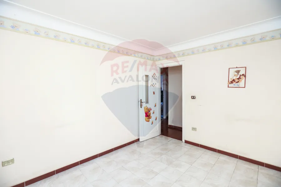 شقة للبيع 170 م السيوف ( متفرع من الترام )