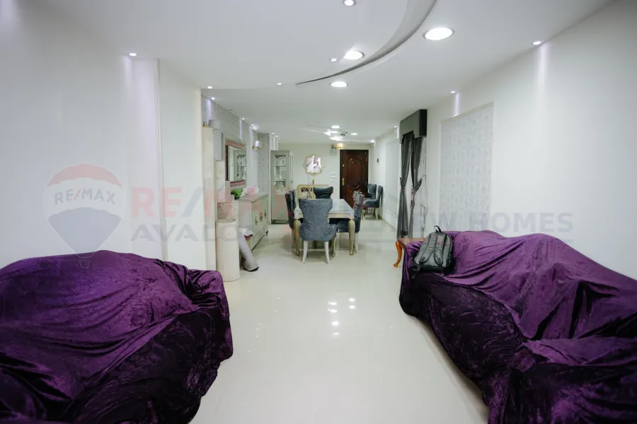 شقة للبيع 125 م الابراهيمية (رابع نمرة من البحر)