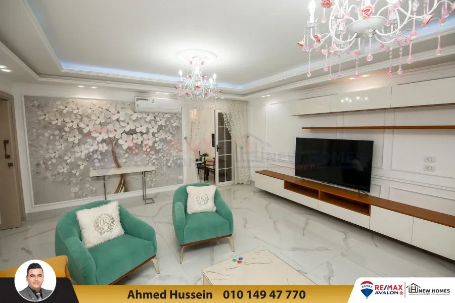 شقة للبيع 190م المعمورة (خطوات من البحر)