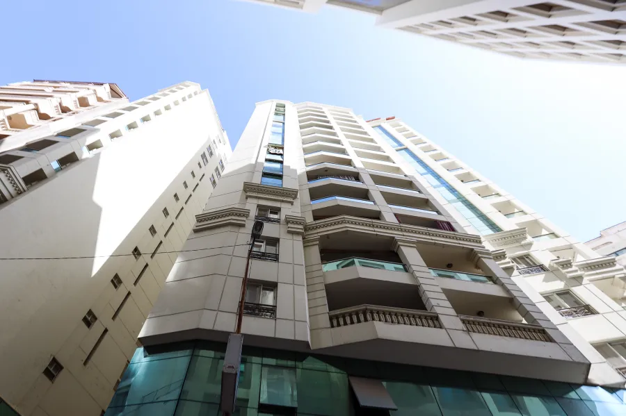 مسطح ادارى  للبيع 154 م سموحة (ش ألبرت الاول)