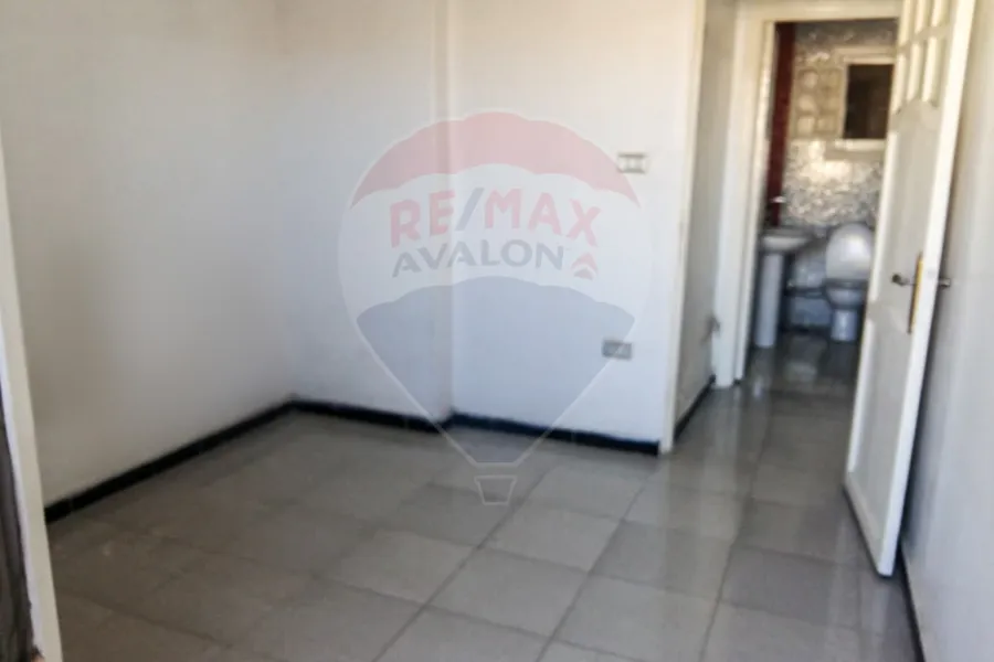 شقة للبيع 80 م السيوف (المدينة الفرنسية - ش مصطفي كامل)