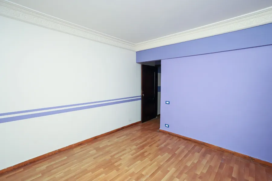 شقة للبيع 195م سموحة (ش فوزى معاذ الرئيسى)