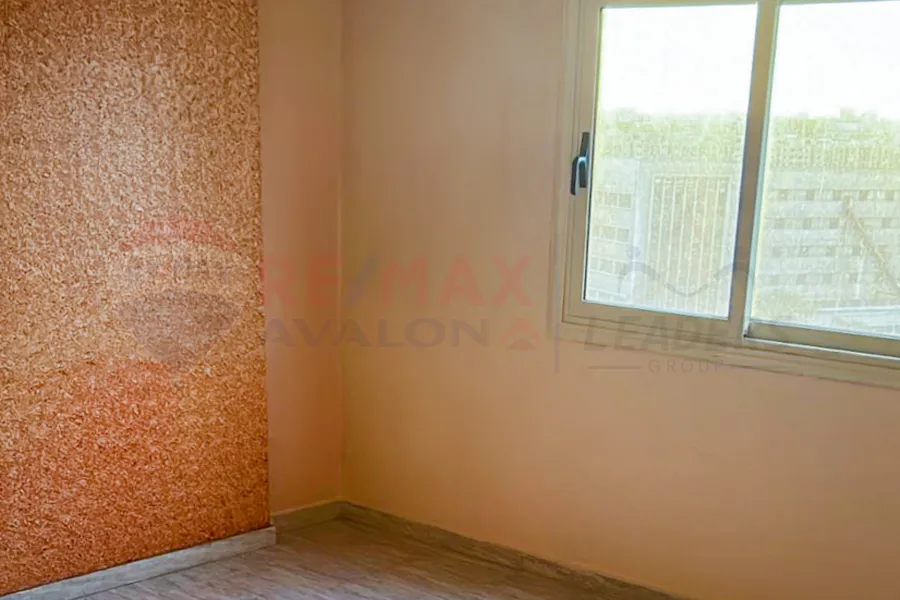 Apartment for rent 250 m Kafr Abdo (Sakina Bint Al Hussein St.)
