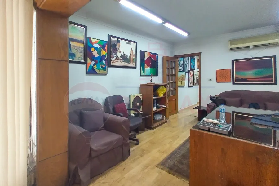 مقر إداري للبيع 68 م سموحة (ش كمال الدين صلاح)