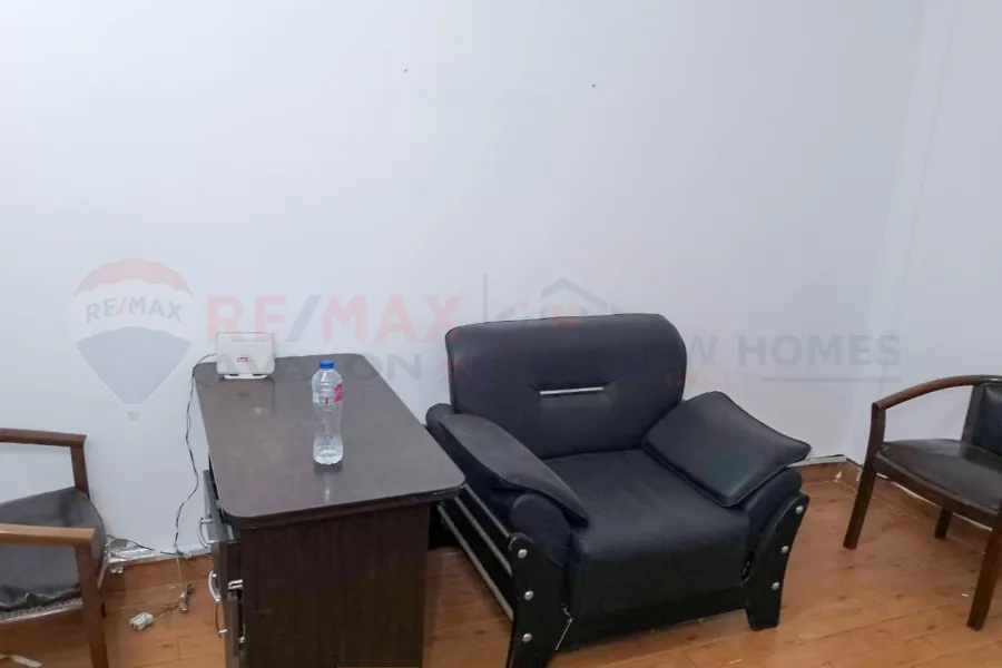 مقر اداري للبيع 35 م صافي سيدي جابر (ابراج سيدي جابر)