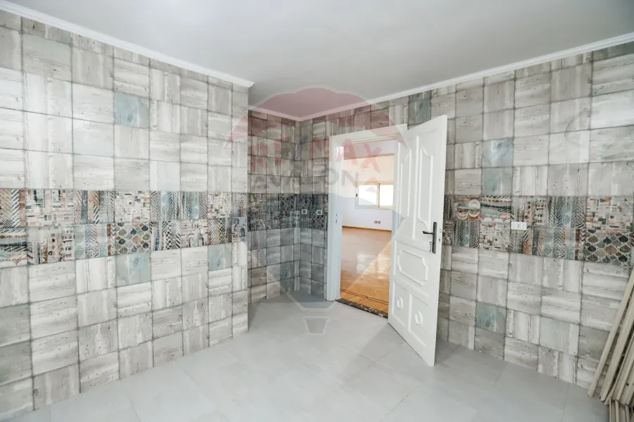 Apartment for sale 260 m ElAsafra (Beside Rose Asafra Hotel - Direct View on the sea)