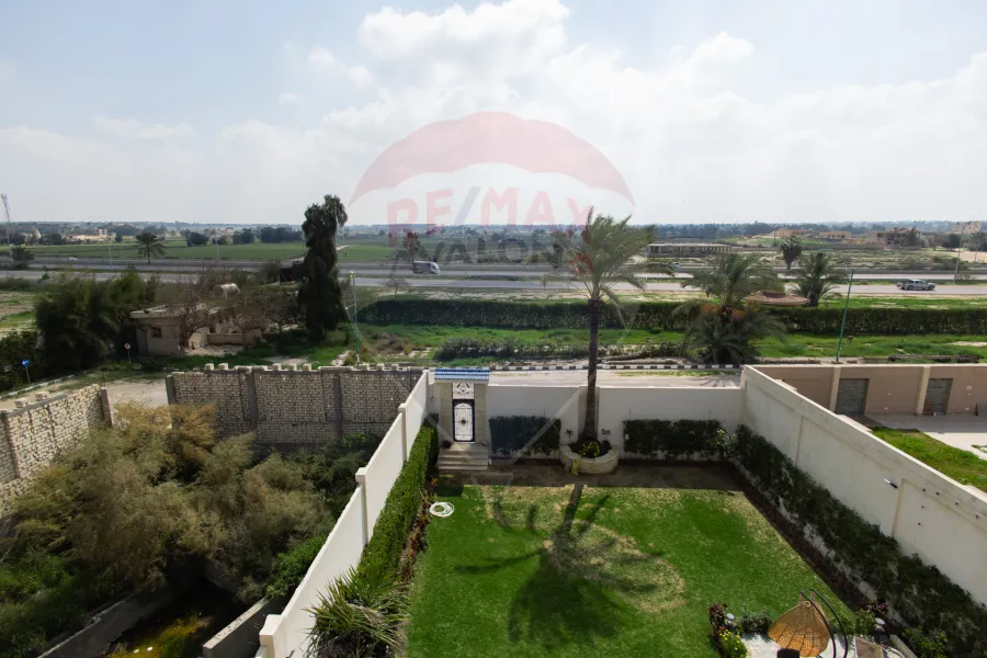 فيلا ستاند الون للبيع (الواحة الخضراء) كينج مريوط - 600 م -