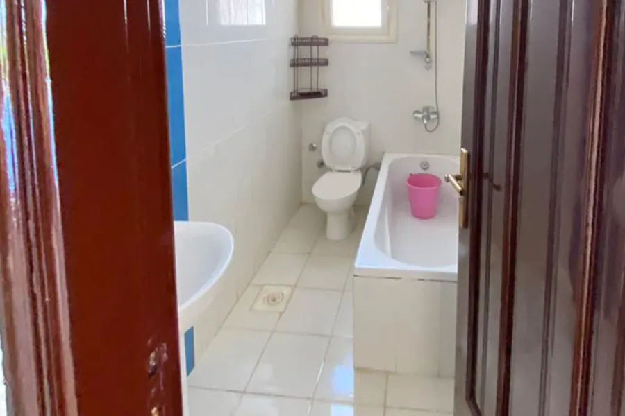 شاليه أرضي بجاردن للبيع (لازوردي باي) 140 م