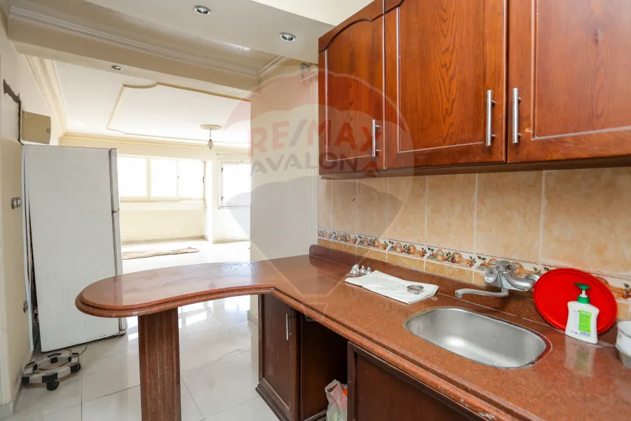 Apartment for sale 125 m Louran (Ahmed Zo Al-Fokar st.)