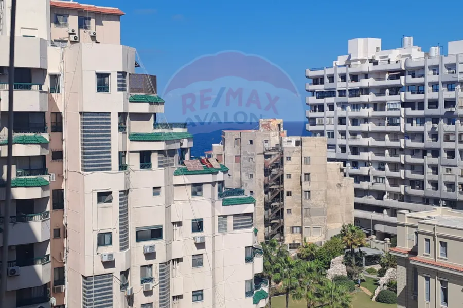 Apartment for sale 185 m Louran (branched from El-Eqbal st.)