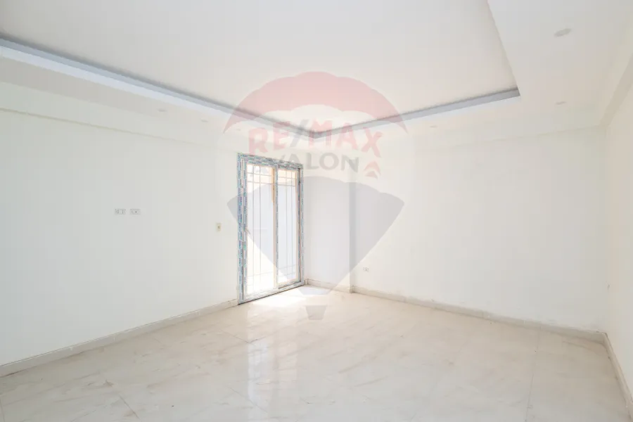 Penthouse for sale 825 m Al-Mandara (Cecelia compound)