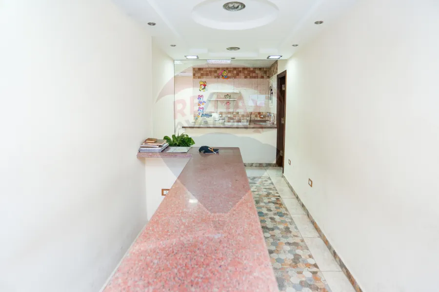 ميزان ادارى للايجار 225 م كامب شيزار ( ش كليه الهندسه )