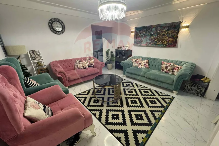 شقة للبيع 133 م كامب شيزار (ش هيليوبليس)