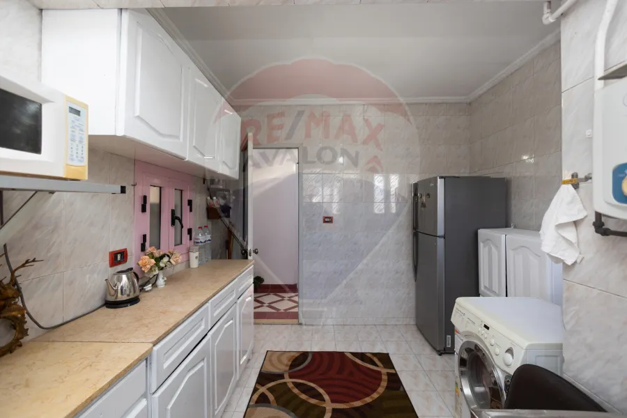 Apartment for sale 200 m Miami (Khaleel Hamada St)