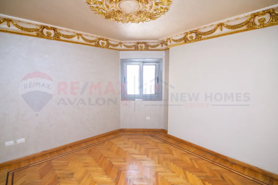 Apartment for sale 185 m Saba Basha (building on the sea - brand building)