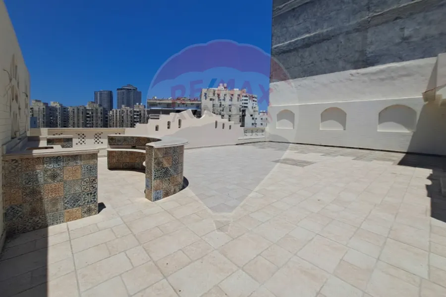 Apartment for sale 400 m Kafr Abdo (branched from Al-Ismailia st.)