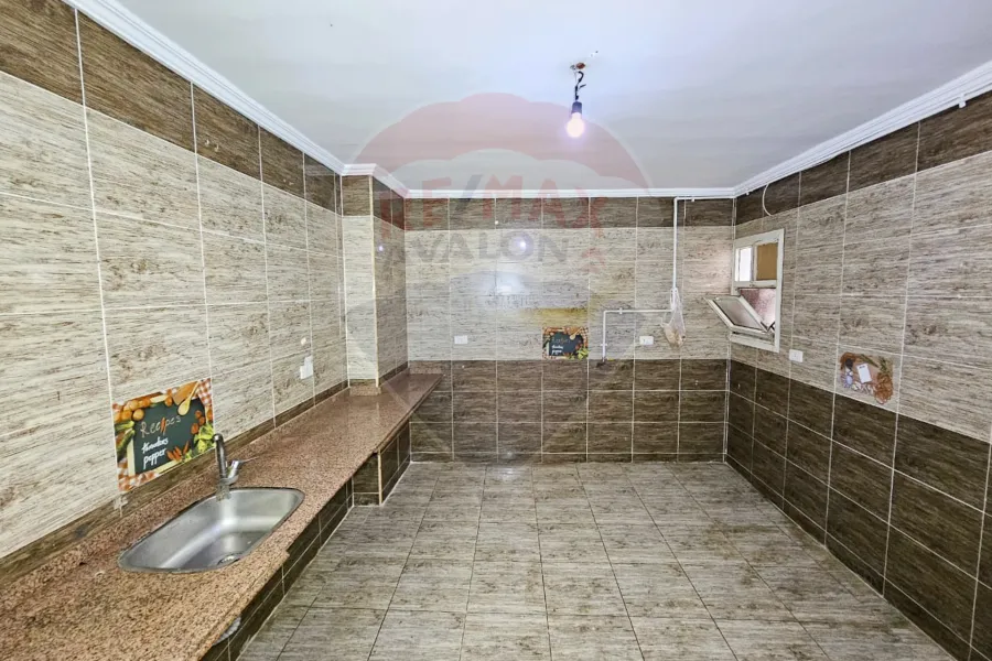 شقة للبيع 200 م سبورتنج (متفرع من ش أبو قير)