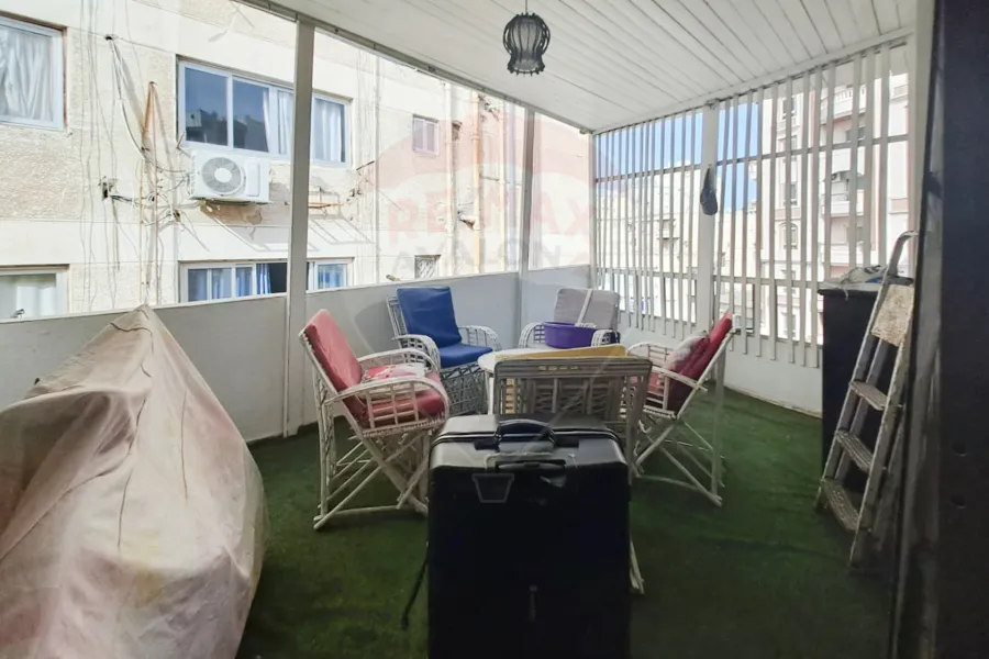 شقة للبيع 200 م سموحة (ش 302)