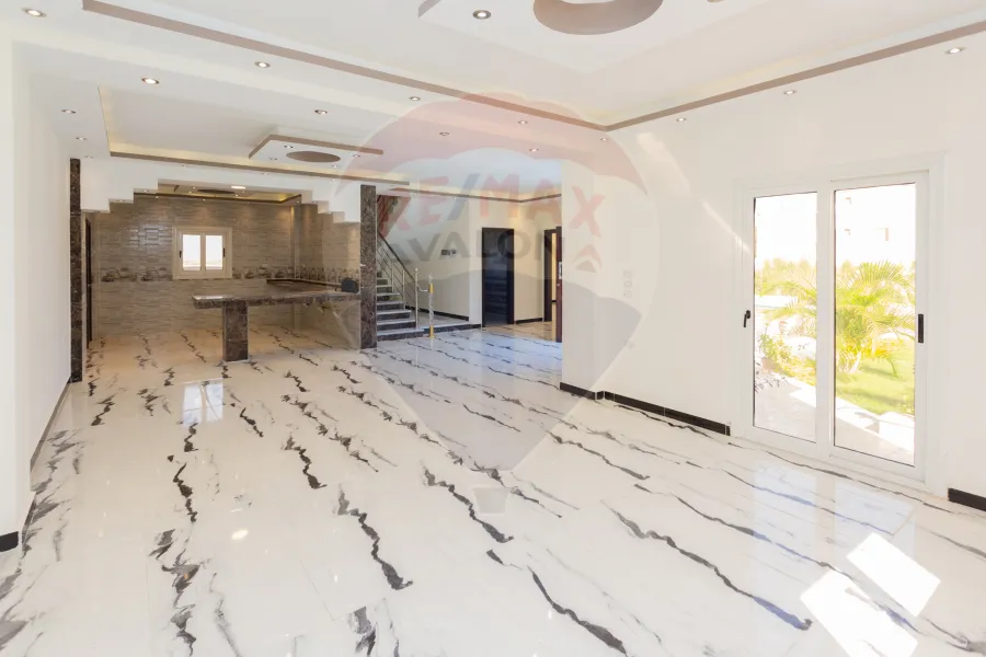 فيلا تاون هاوس للإيجار840 م الكينج مريوط (تقسيم البحر المتوسط)