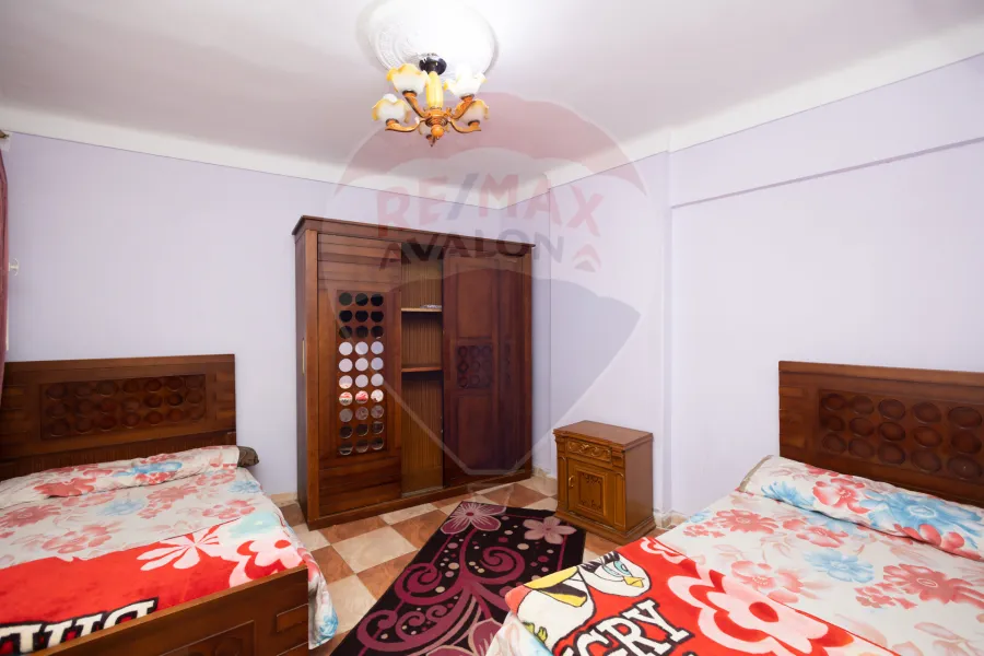 شقة للبيع 165 م ميامي (ش أمين خيرت الغندور)