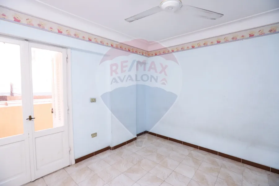 شقة للبيع 170 م السيوف ( متفرع من الترام )