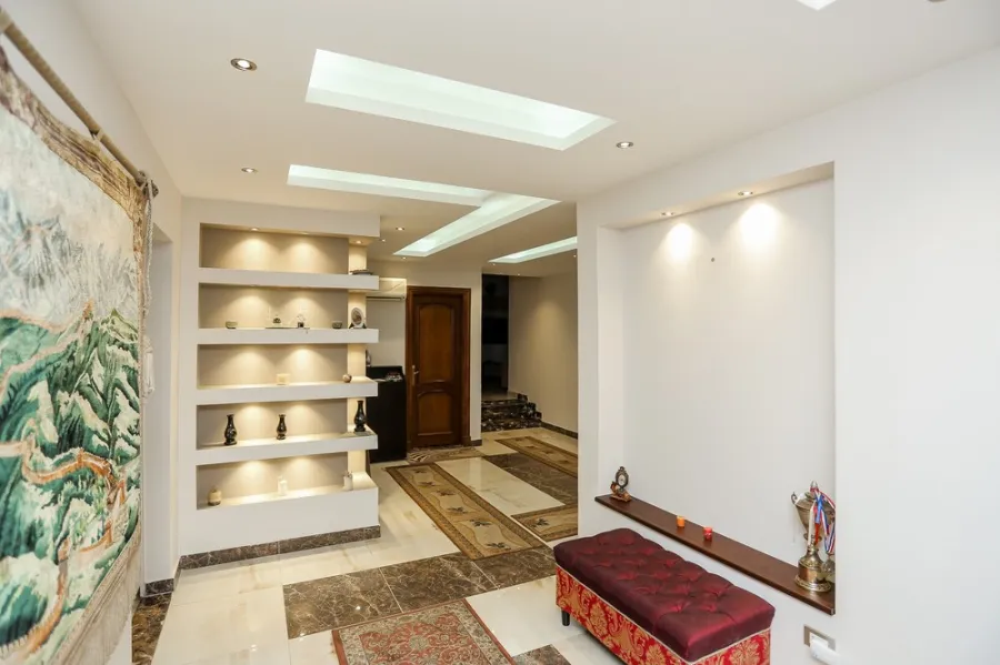 Apartment for Sale 270m Stanly (Near To Korniesh Road)