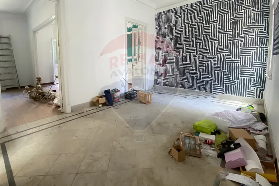 شقة للإيجار 200 م الأزاريطة (متفرع من ش شامبليون)