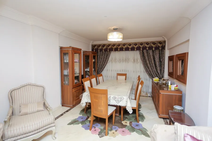 شقة للبيع 170م ببولكلي ( مدخل كفر عبده )