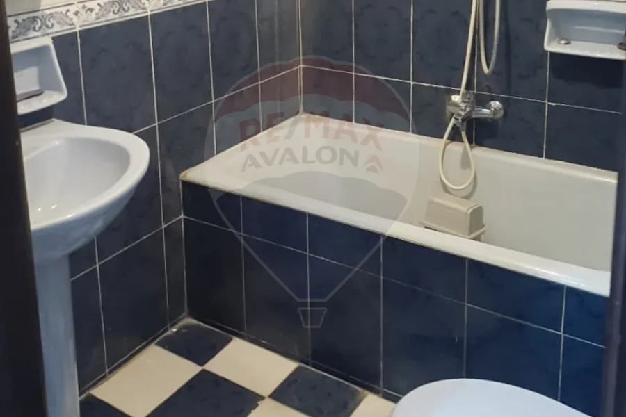 شقة للإيجار 90 م سموحة (شارع كمال الدين صلاح)