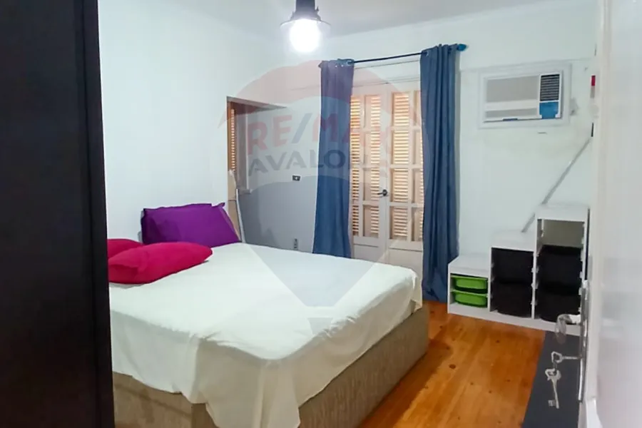 شقة للبيع 180 م رشدي (بالقرب من خير زمان)