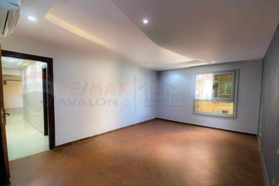 شقة للبيع 235 م جليم ( ش ابو قير - عمارة براند )