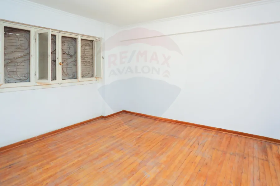 شقة للبيع 150 م سيدي بشر (ش حمزه بن عبد المطلب)