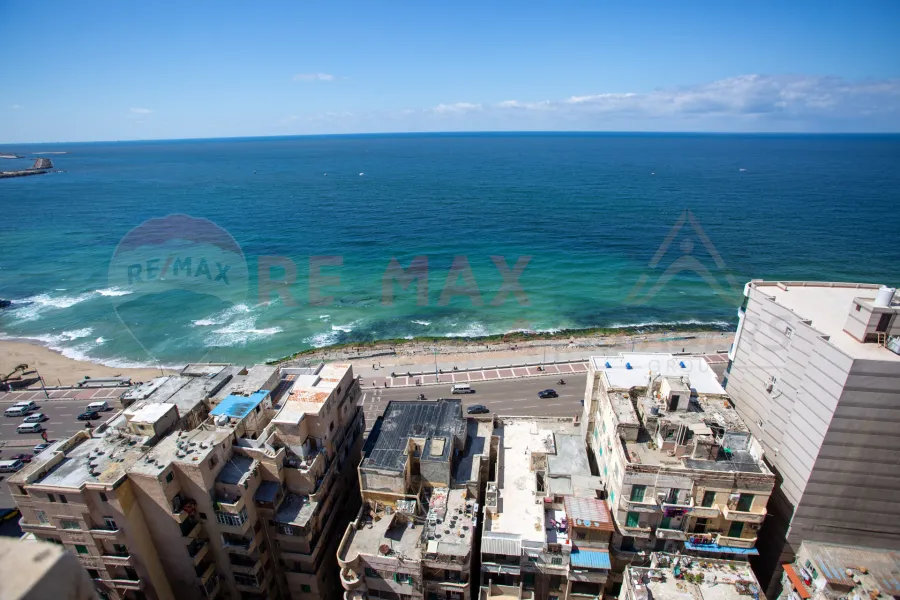 Apartment for sale 600 m Camp Caesar (branching from the sea)