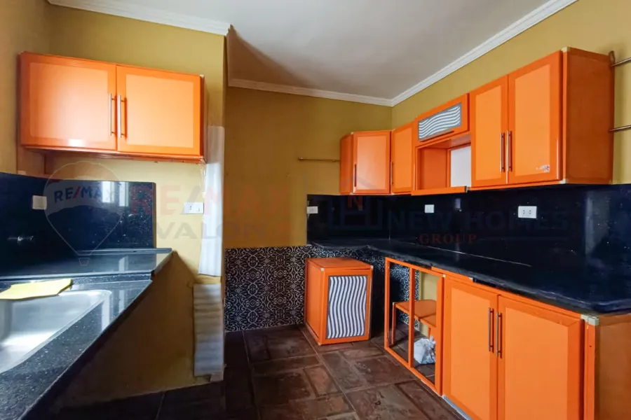 Apartment for sale 210 m Kafr Abdo (Al-Ismailia St.)