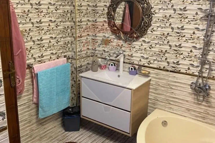 شقه للبيع 120 م كفر عبده (امام مدرسة الفرانسيسكان)