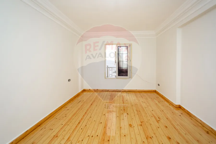 شقة للبيع 175 م  الابراهيمية (ش أحمد قمحه)