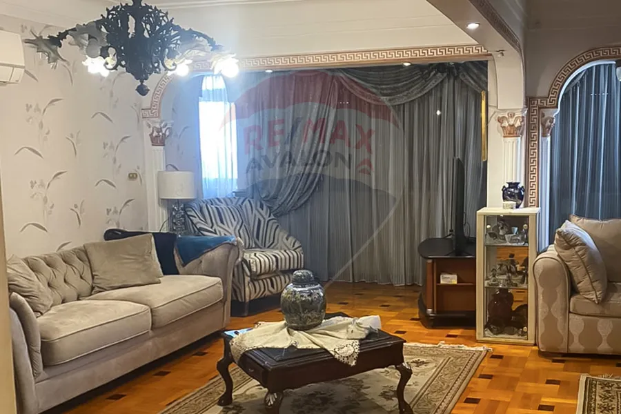 Apartment for sale 115 m Camp caesar (Directly on the sea)