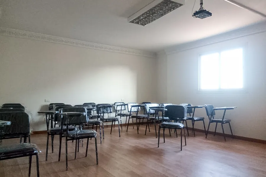 شقة للأيجار 280م سموحة (ش مسجد ناصر)